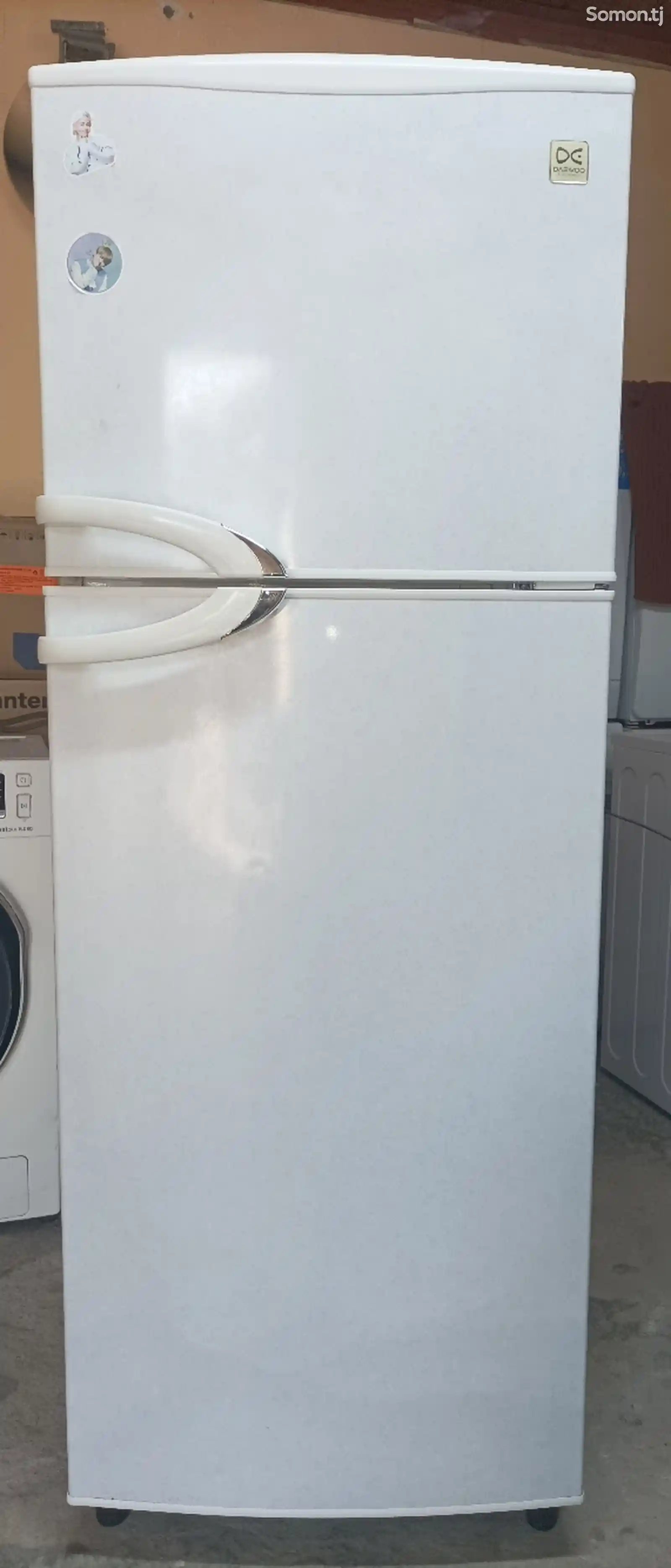 Холодильник Daewoo No Frost-1