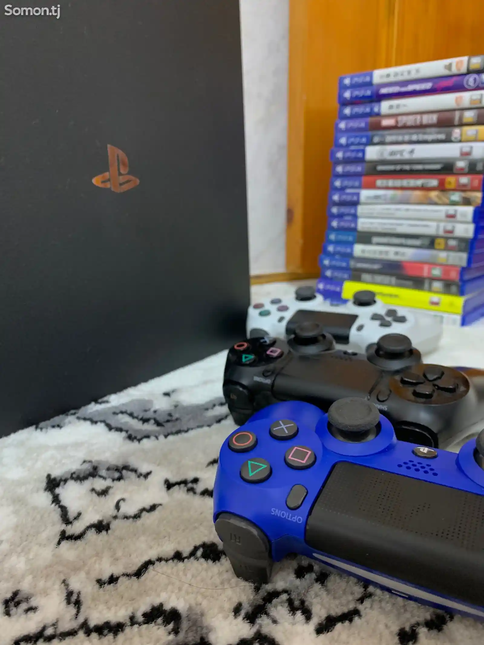 Игровая приставка Sony PlayStation 4 Pro-4