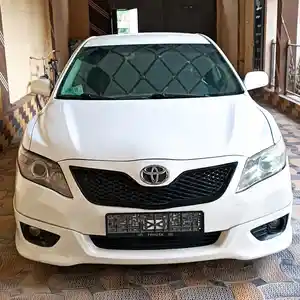 Toyota Camry, 2011