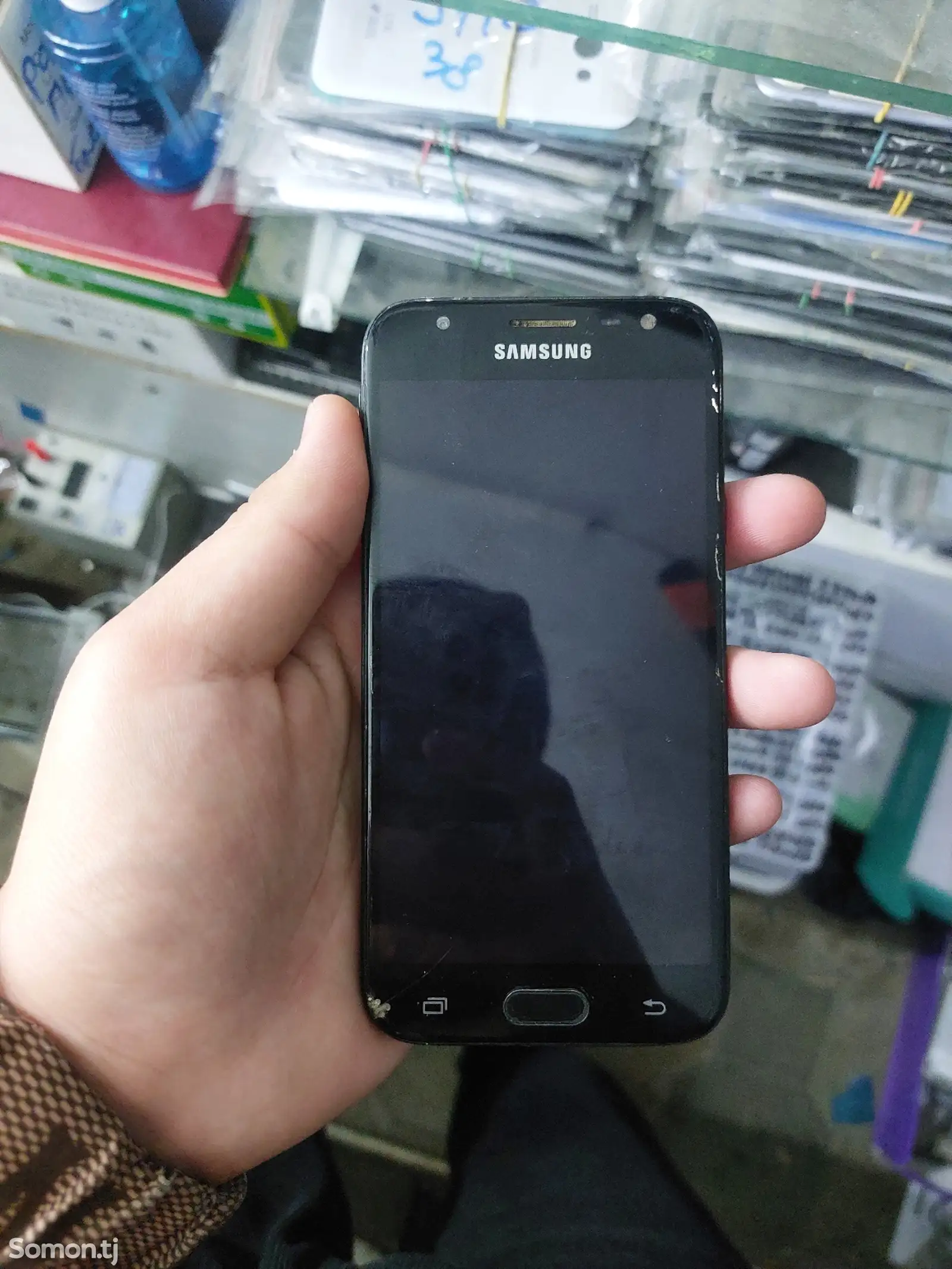 Samsung Galaxy J3 2017-1