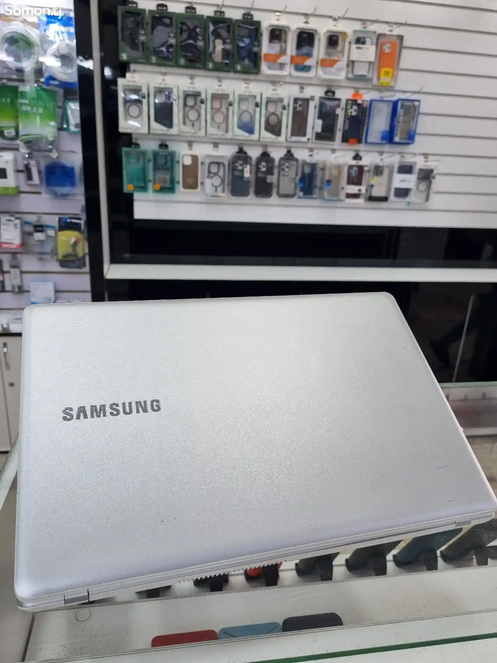 Ноутбук Samsung Core i5 Silver-3