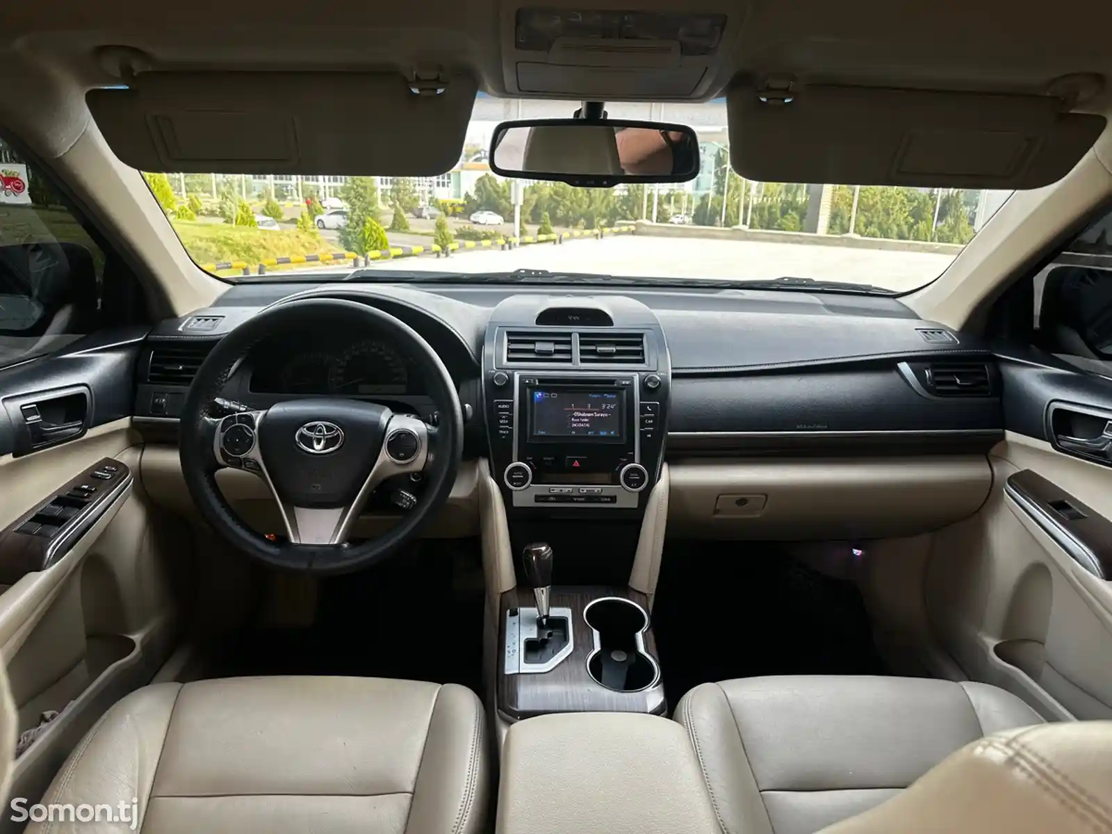 Toyota Camry, 2012-9