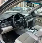 Toyota Camry, 2012-9