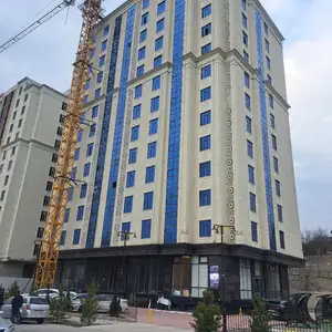 3-комн. квартира, 10 этаж, 96 м², бозори Давлати Зафар