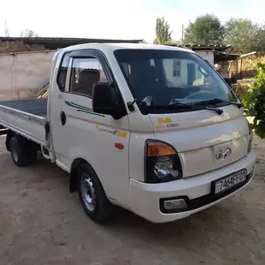 Бортовой автомобиль Hyundai Porter, 2010