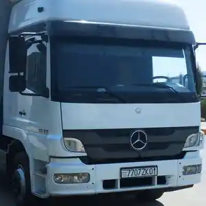 Бортовой грузовик Mercedes-Benz Atego, 2006