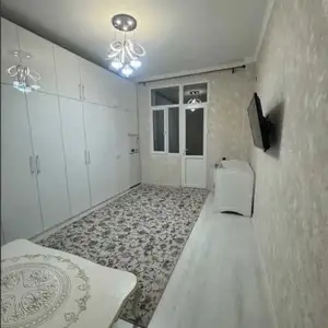 2-комн. квартира, 2 этаж, 70м², Шохмансур