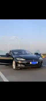 Tesla Model S, 2015-3