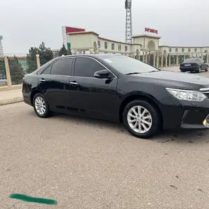 Toyota Camry, 2016