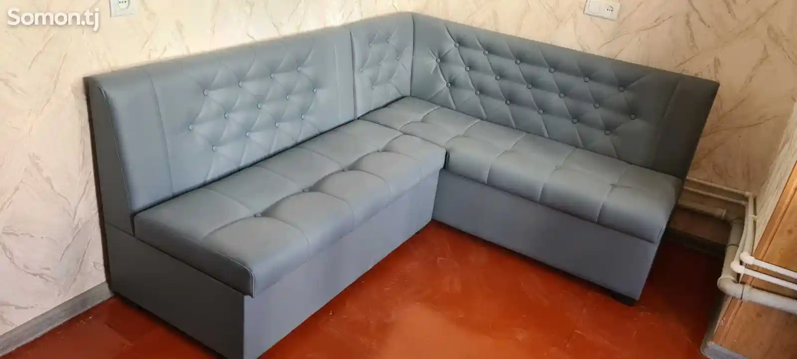 Мягкий диван для кухни на заказ-3