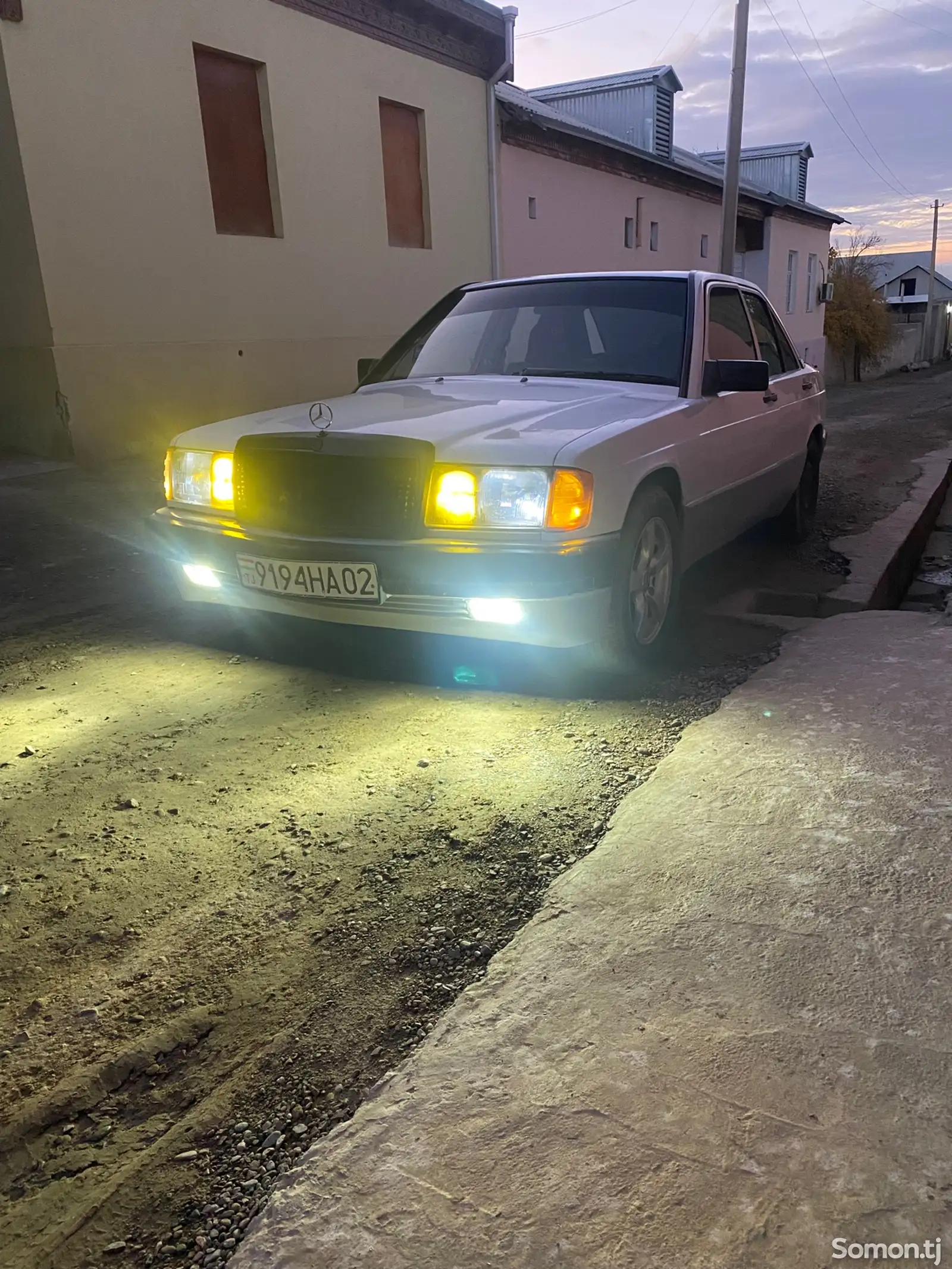 Mercedes-Benz W201, 1989-1