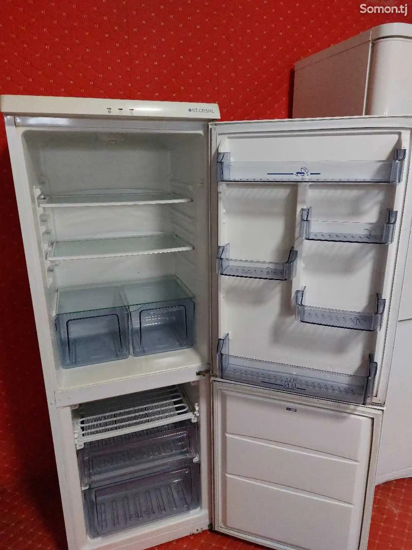 Холодильник Vestel-2