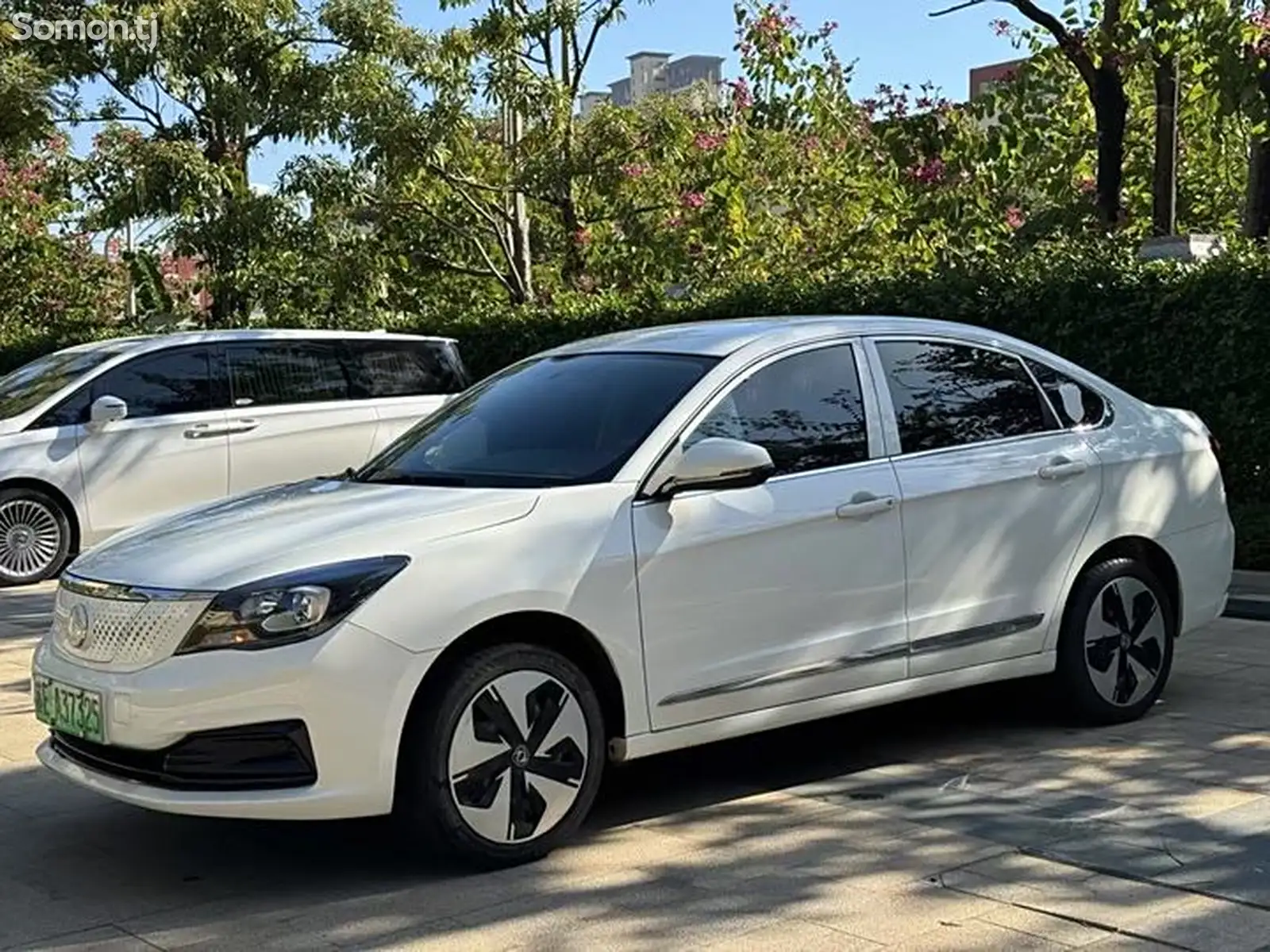 Dongfeng Aeolus E70, 2022-1