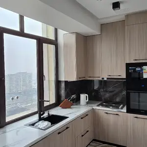 2-комн. квартира, 14 этаж, 62 м², Фирдавси