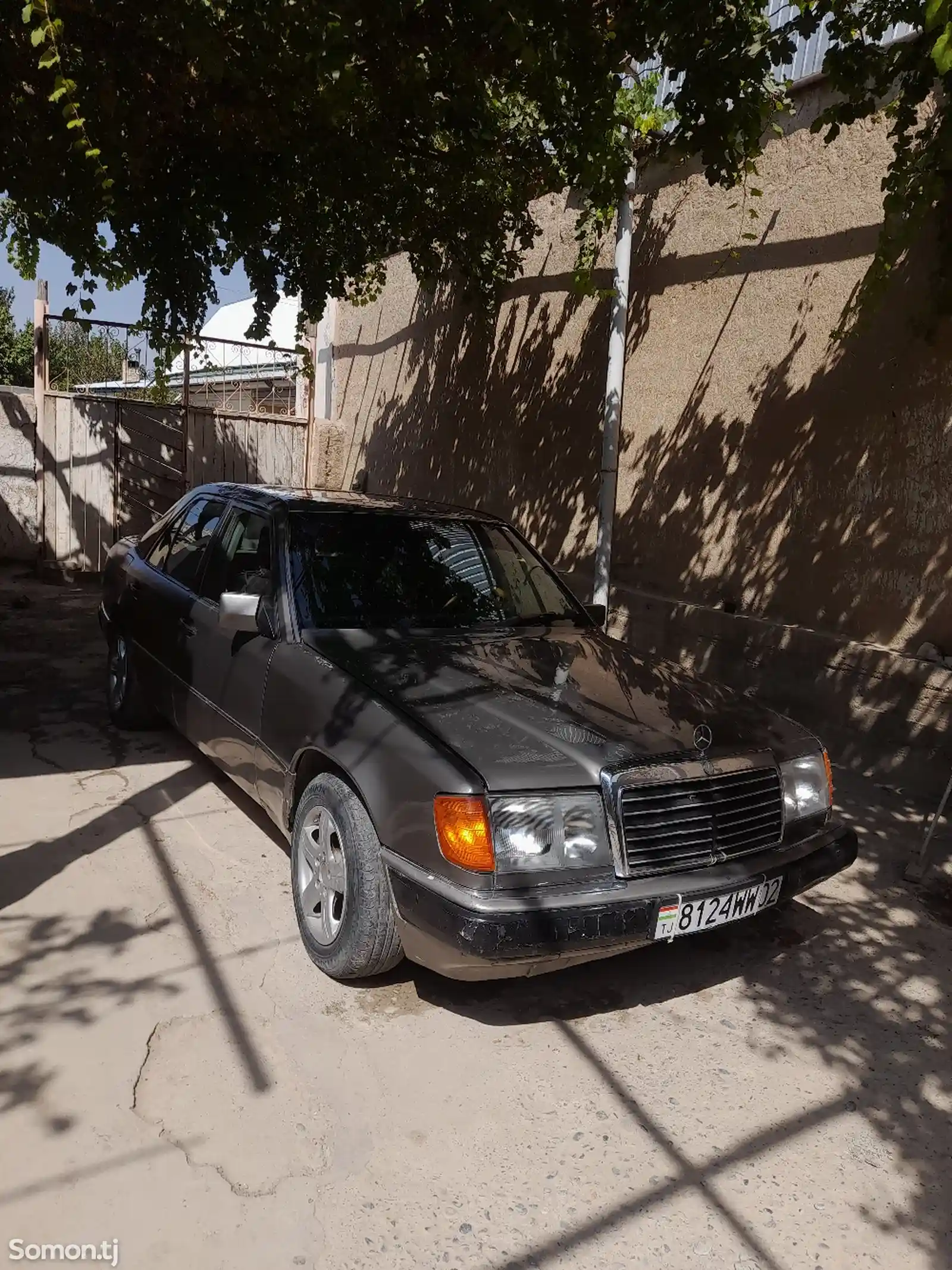 Mercedes-Benz W124, 1992-4