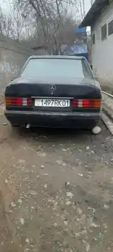 Mercedes Benz W124 на запчасти-3