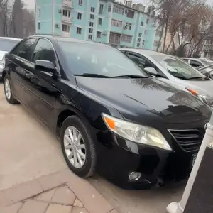 Toyota Camry, 2010