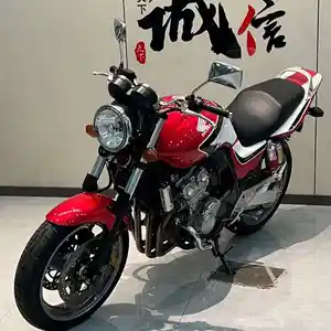 Мотоцикл Honda CB400 Hyper Vtec на заказ