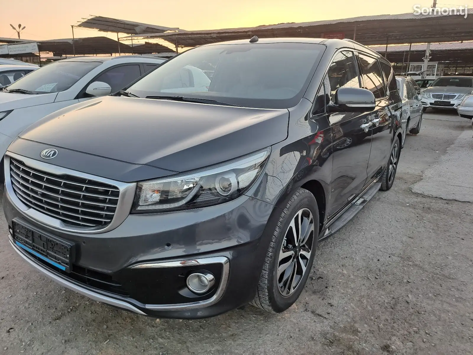 Kia Carnival, 2014-3