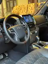 Toyota Land Cruiser, 2019-3