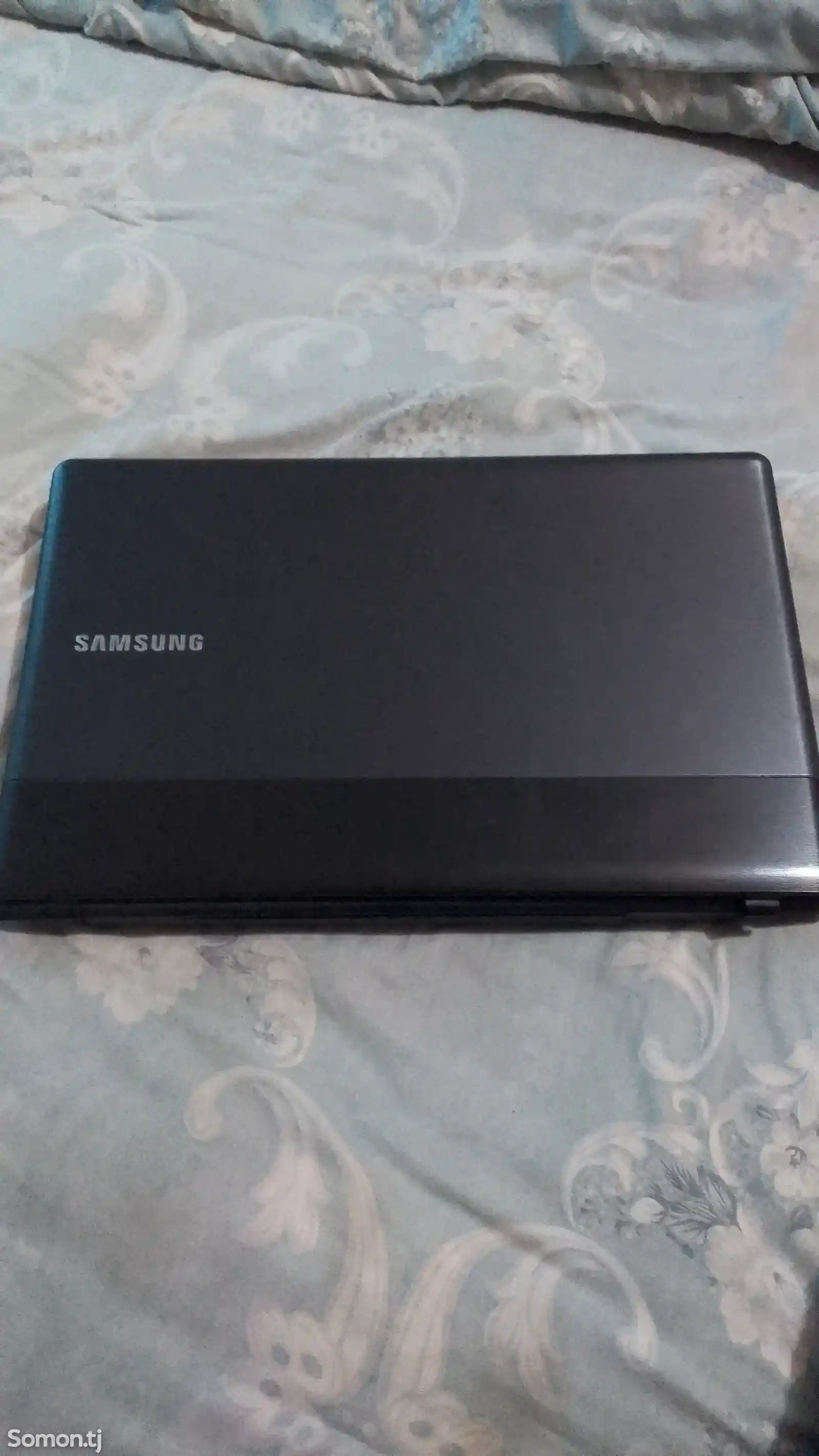 Ноутбук Samsung-1