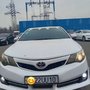 Toyota Camry, 2012