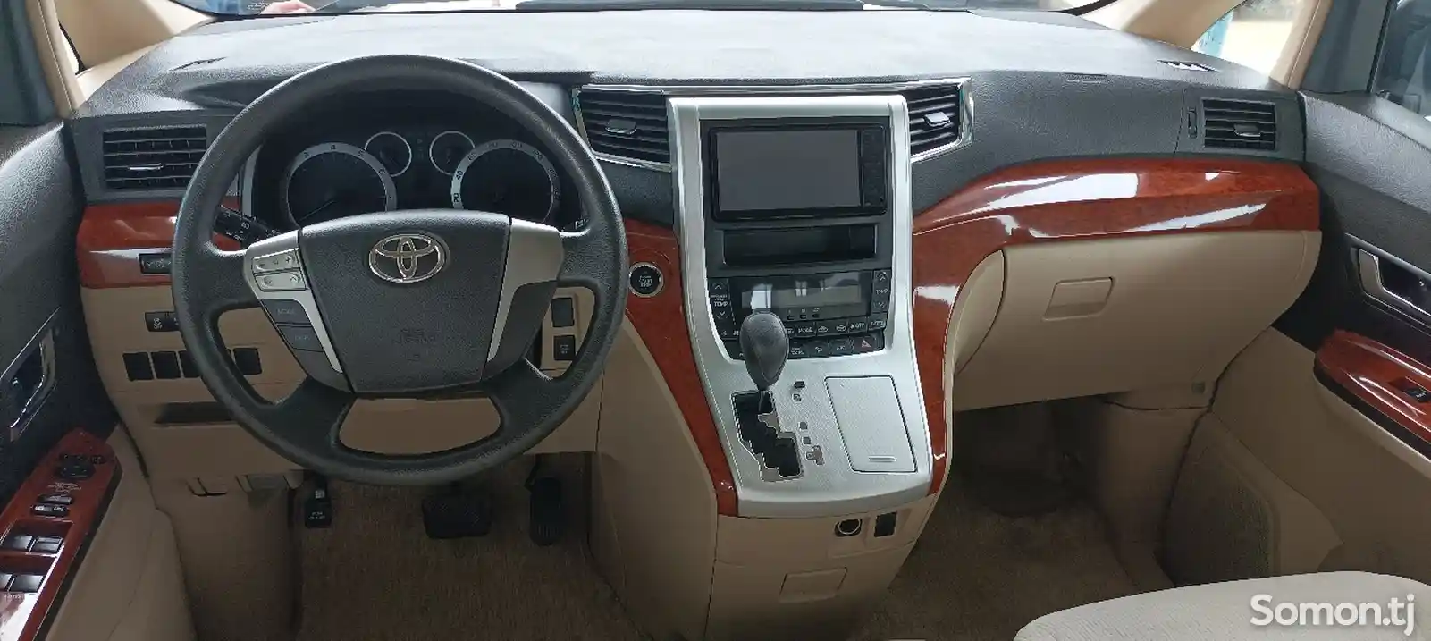 Toyota Alphard, 2014-5