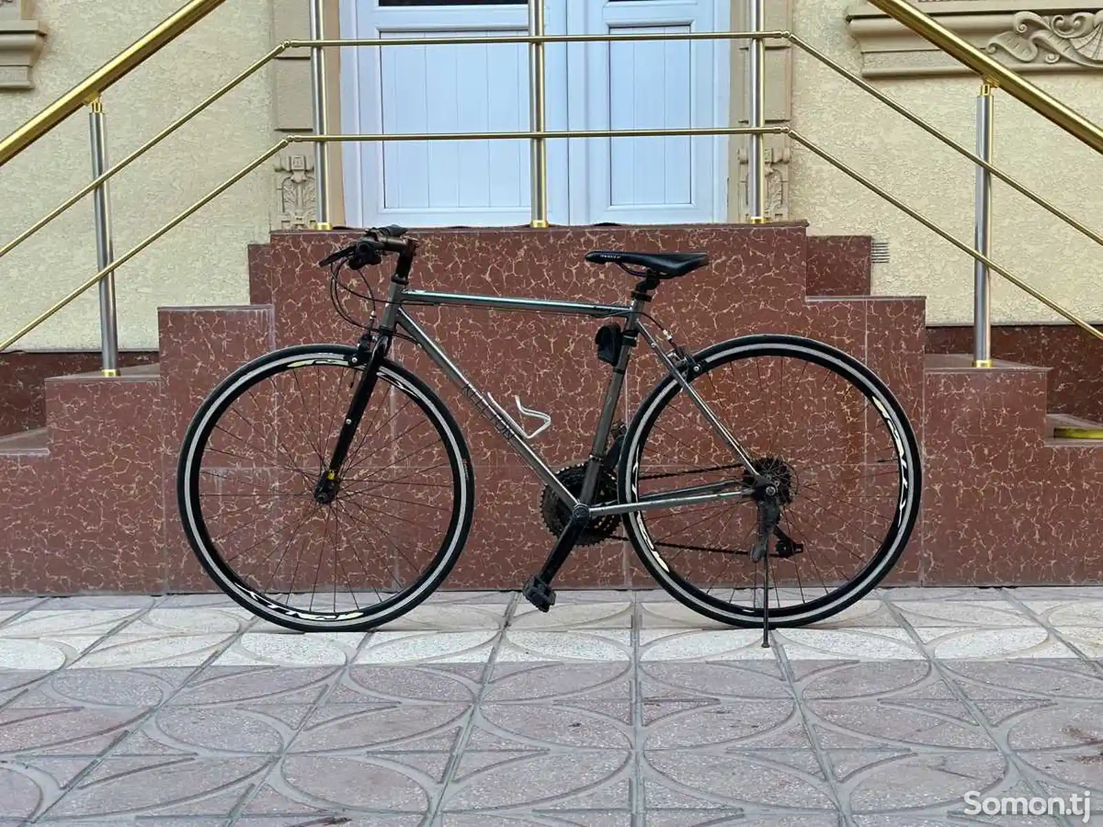 Корейский гоночный велосипед KELLION-1
