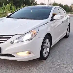Hyundai Sonata, 2012