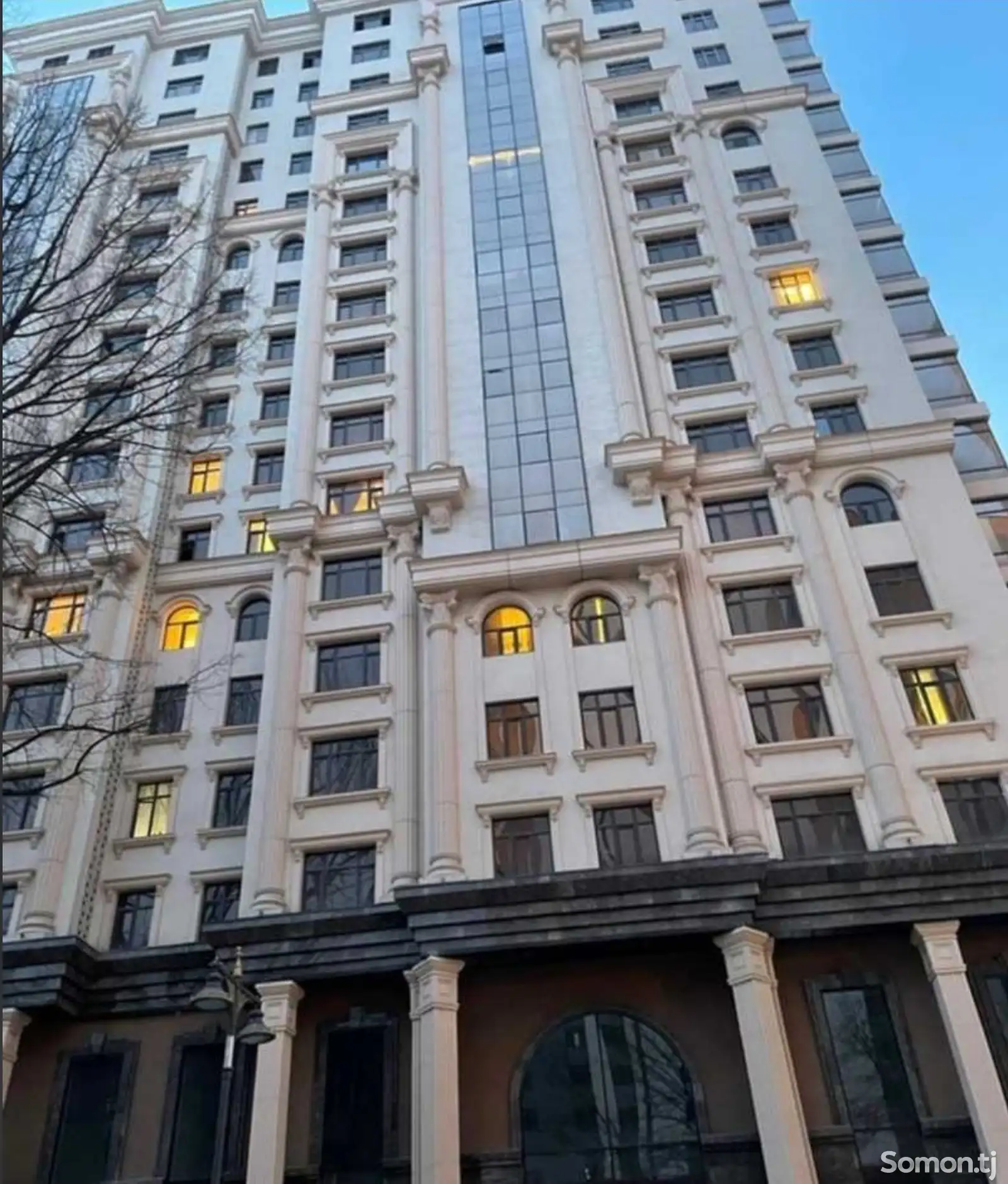 3-комн. квартира, 14 этаж, 95м², Исмоили Сомони-1