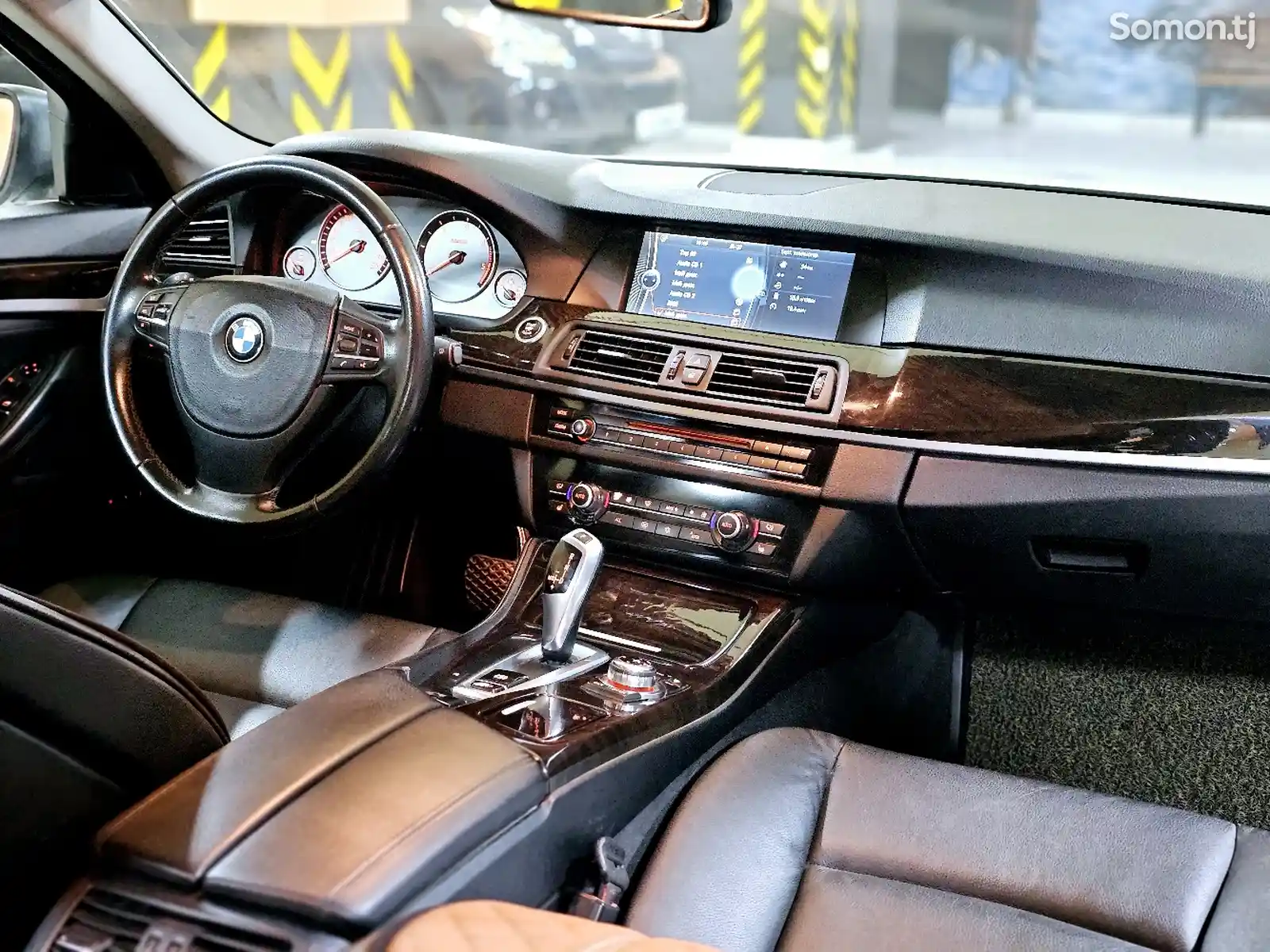 BMW 5 series, 2010-7