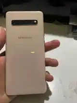 Samsung Galaxy S10 5G-2