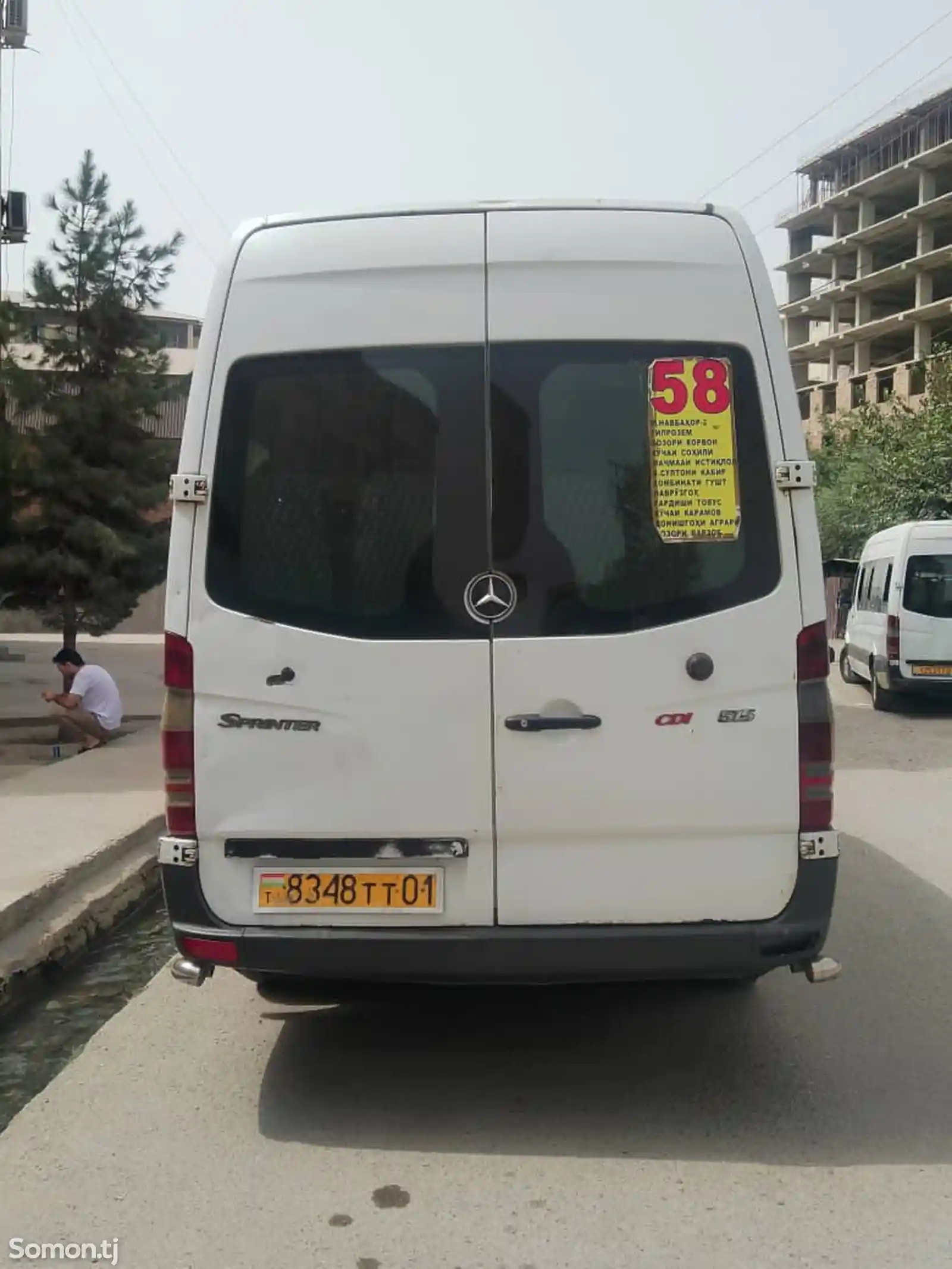 Mercedes-Benz Sprinter-3