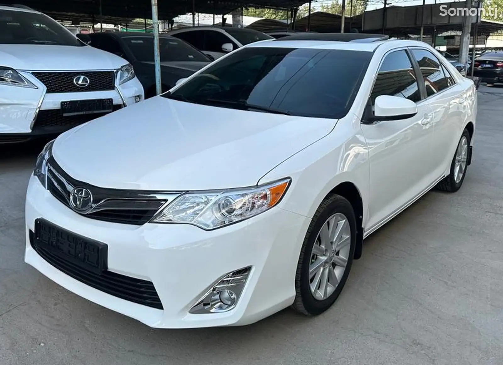 Toyota Camry, 2012-1