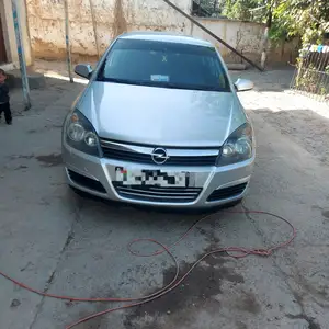 Opel Astra H, 2004