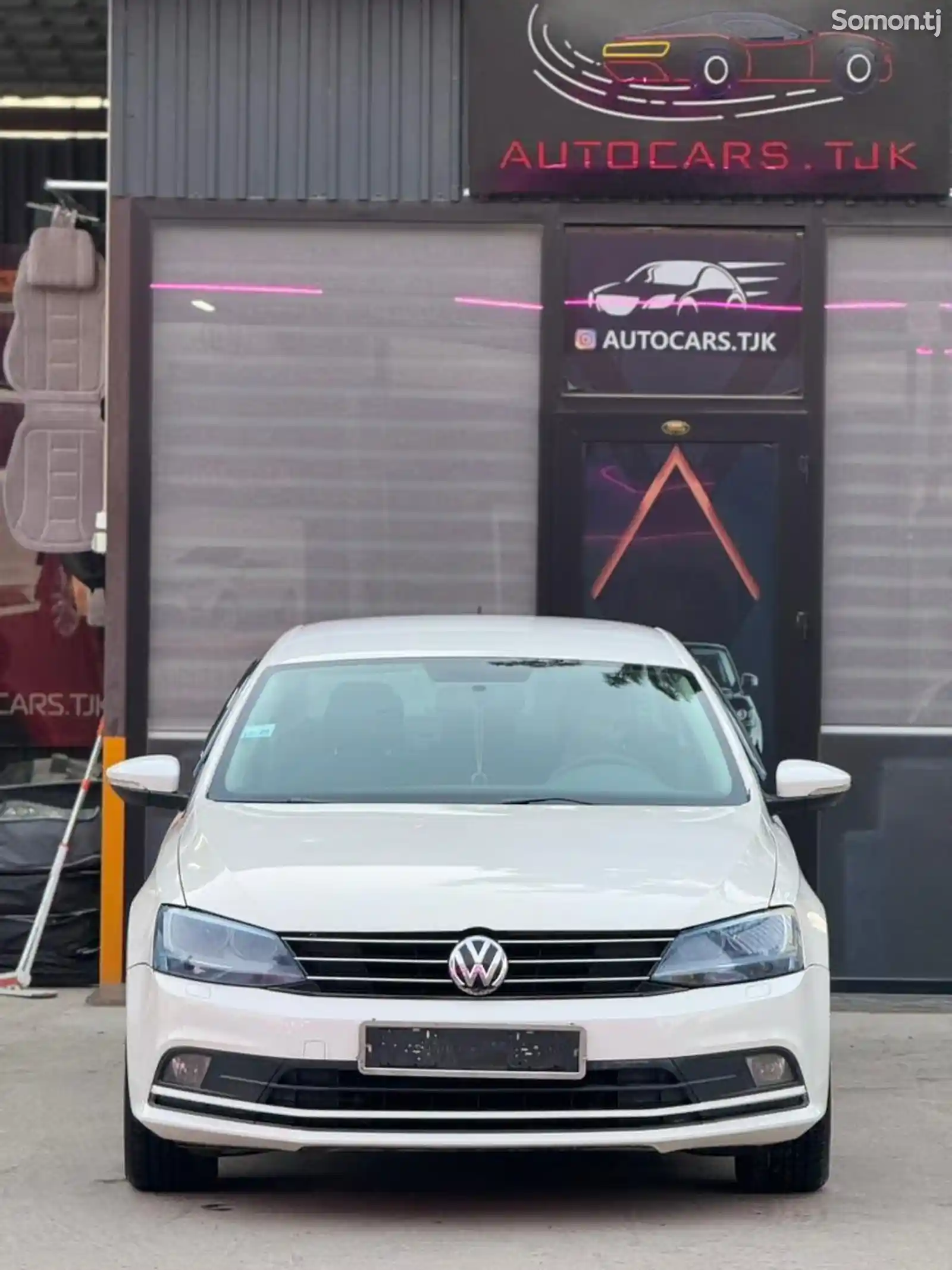 Volkswagen Jetta, 2015-3