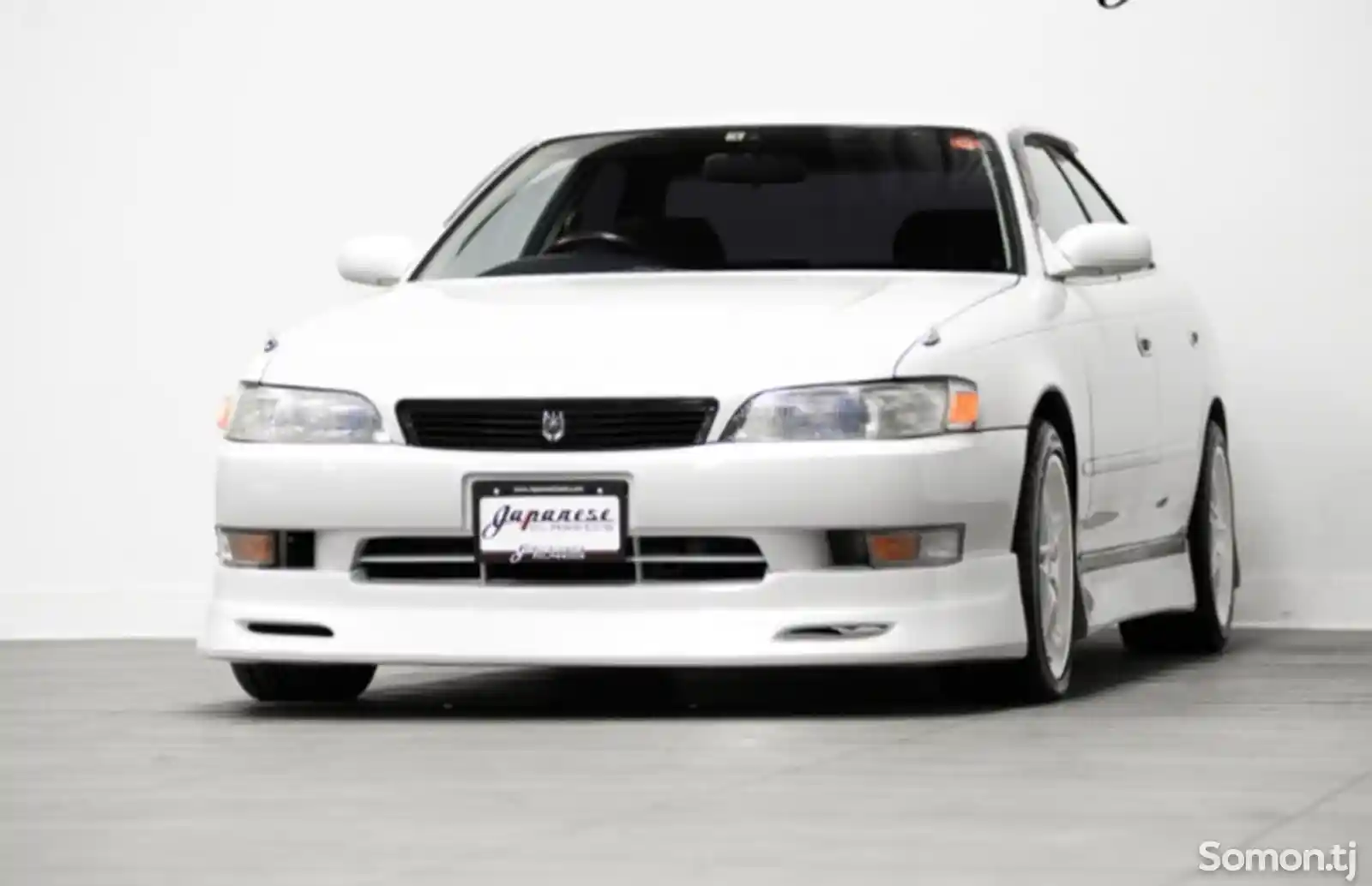 Лобовое стекло на Toyota Mark 1995