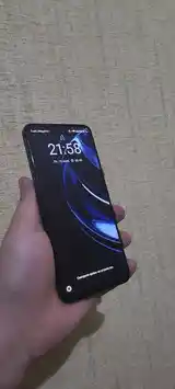 Телефон Realme-2