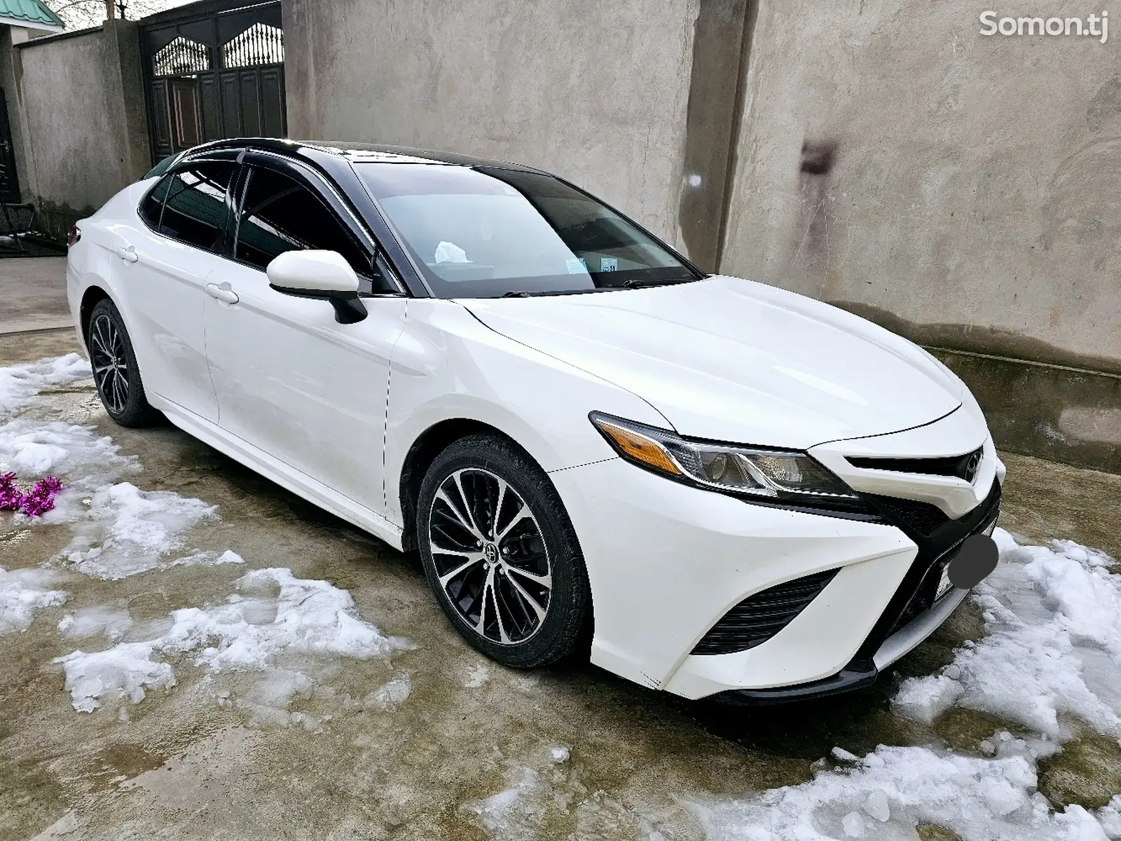 Toyota Camry, 2018-1