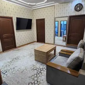 3-комн. квартира, 2 этаж, 130м², Исмоили Сомонӣ