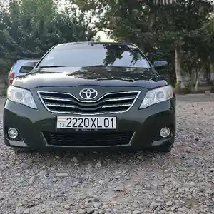 Toyota Camry, 2010