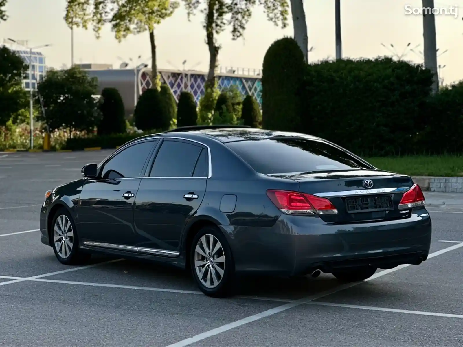 Toyota Avalon, 2011-8