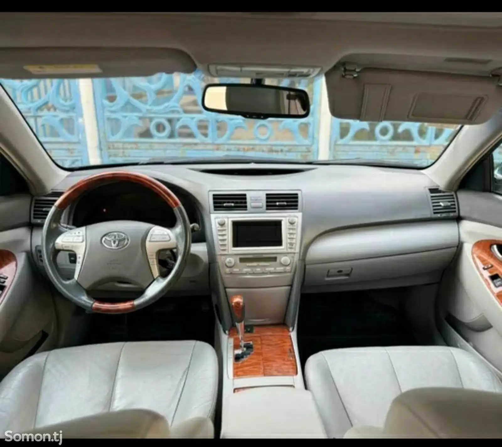 Toyota Camry, 2011-1