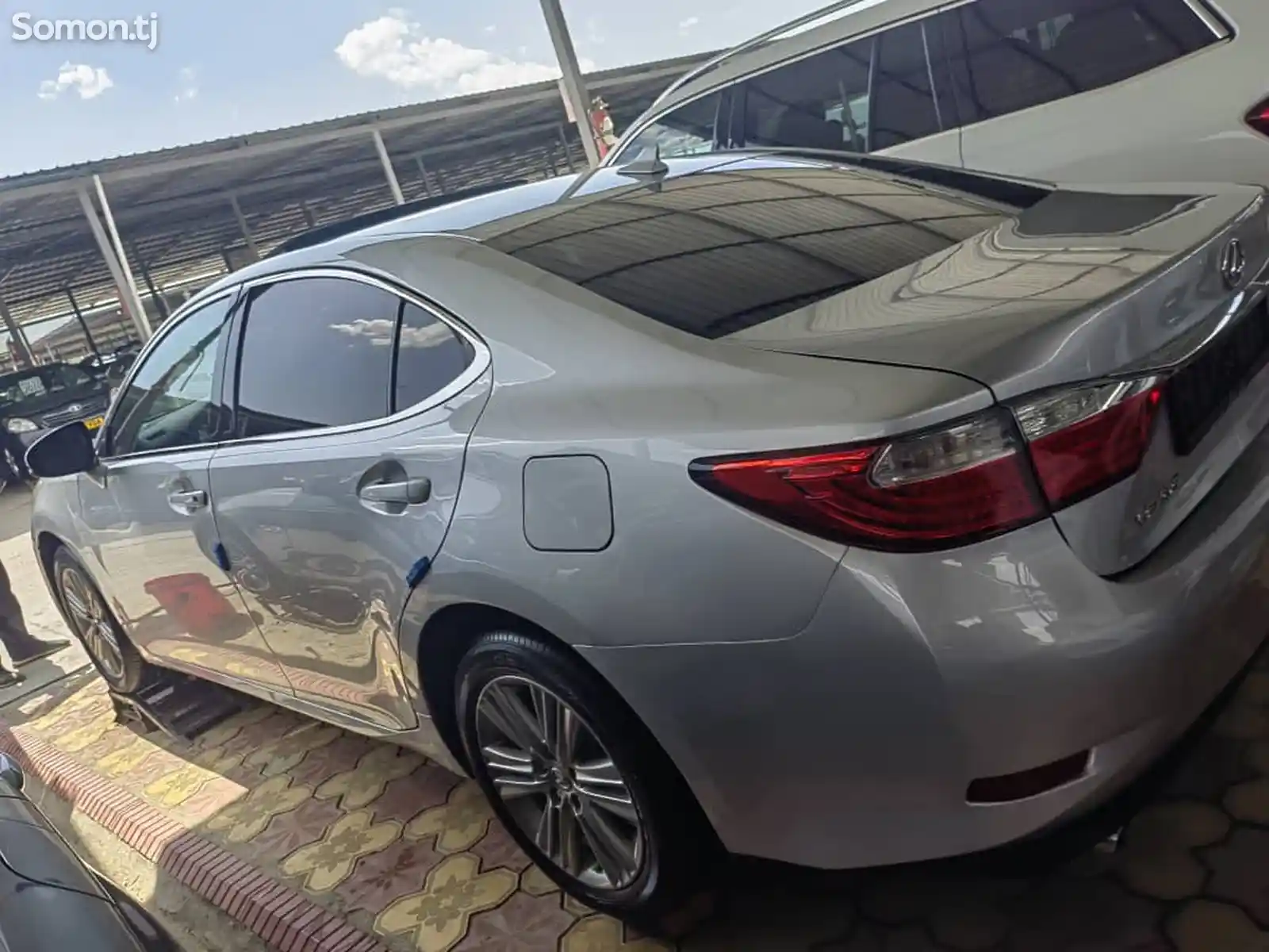 Lexus ES series, 2013-7