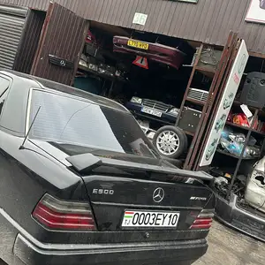 Спойлер AMG Mercedes W124