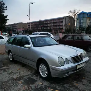 Mercedes-Benz E class, 2001