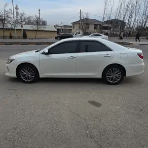 Toyota Camry, 2017