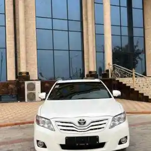 Амортизатор от Toyota Camry