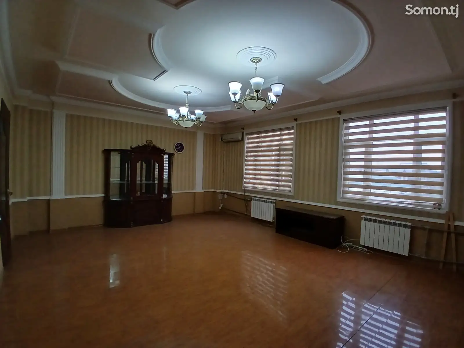 4-комн. квартира, 3 этаж, 155 м², Хиёбони С. Айни-1