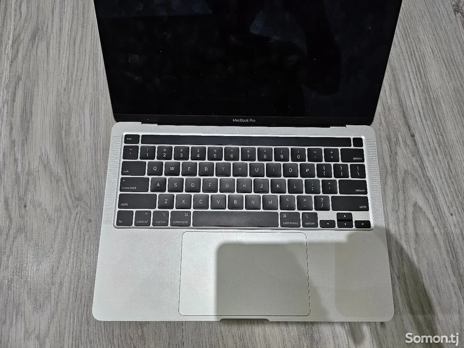 Ноутбук Apple MacBook Pro-1